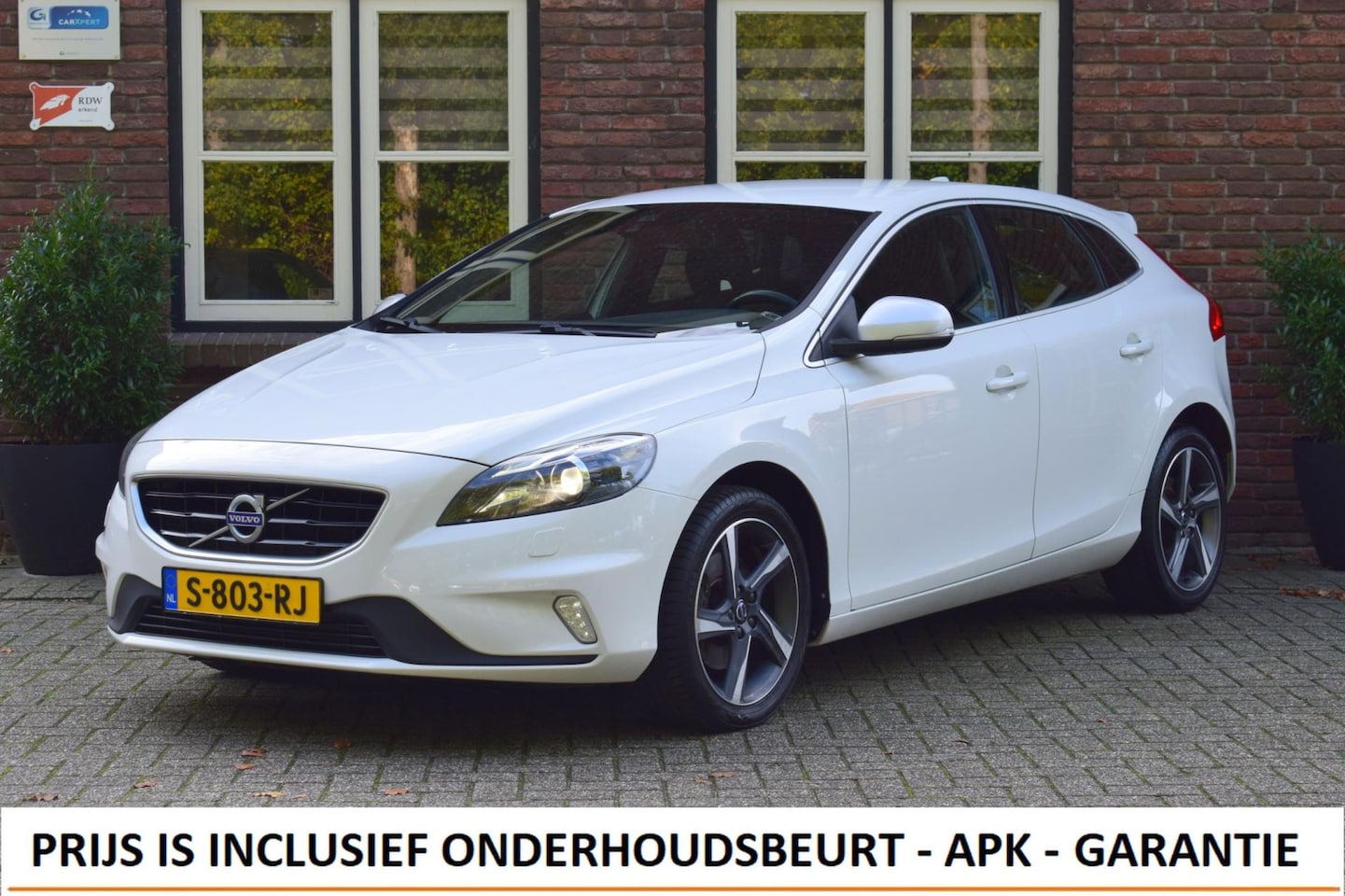 Volvo V40 - 2.0 T3 R Design Xenon | Stoelverwarming - AutoWereld.nl