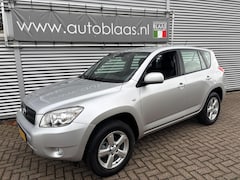 Toyota RAV4 - 2.0 VVTi Linea Sol