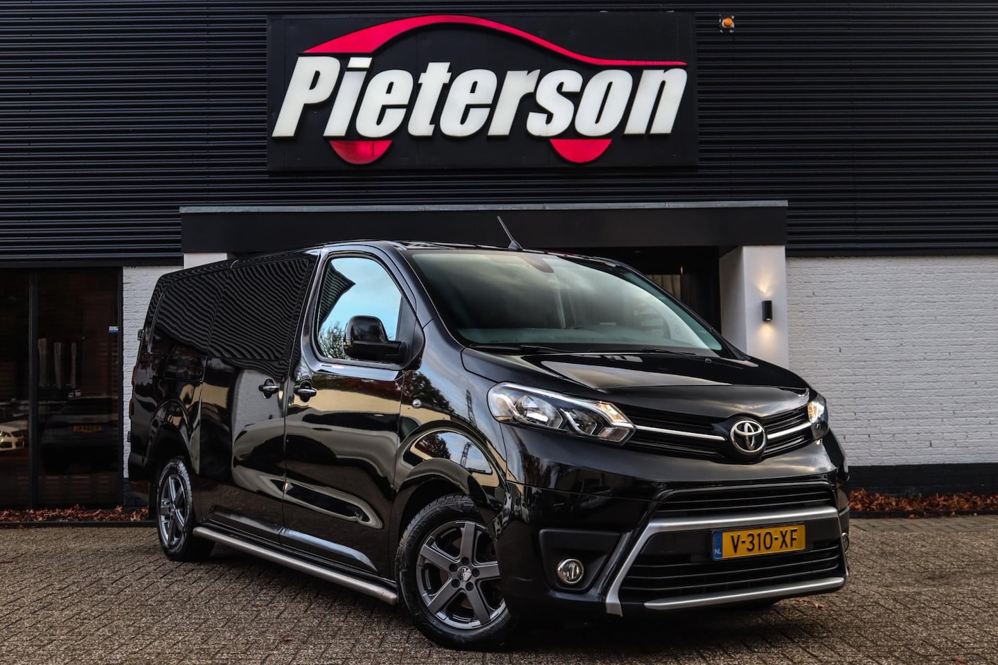 Toyota PROACE Long Worker - 2.0 D-4D Professional DC 2.0 D-4D Professional DC 1E EIG - AutoWereld.nl