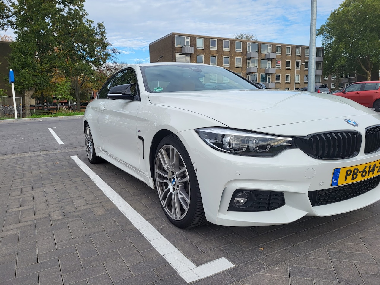BMW 4-serie Coupé - 430i High Executive M-pakket - AutoWereld.nl