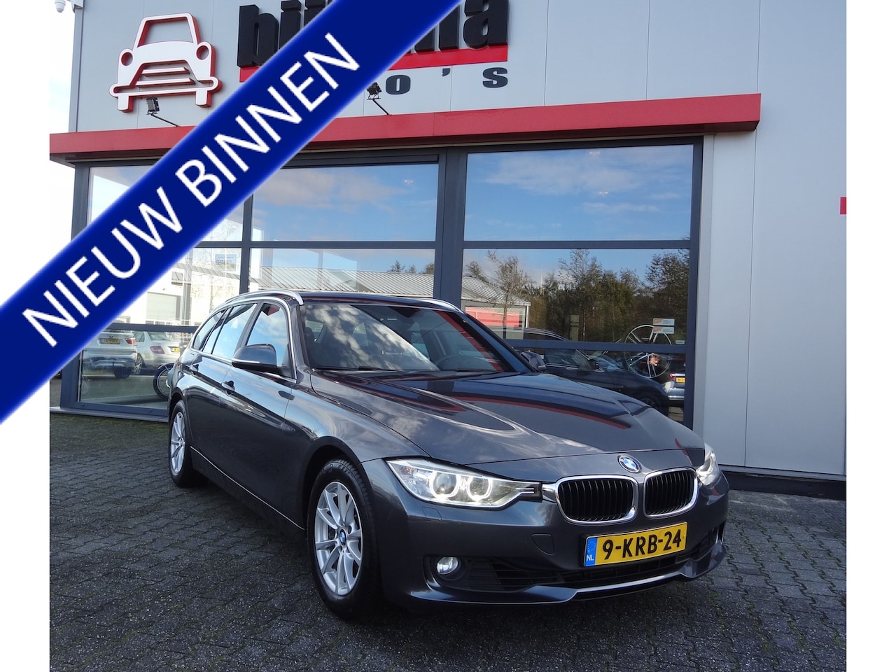 BMW 3-serie Touring - 320i Executive | NL AUTO | TREKHAAK | NAVI | CRUISE | ELECKT KLEP - AutoWereld.nl