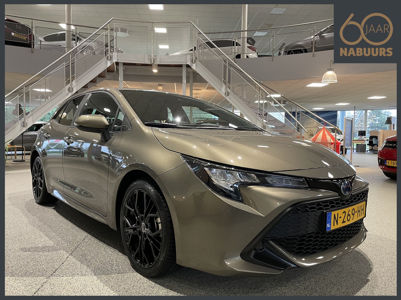 Toyota Corolla - 1.8 Hybrid Comfort 1.8 Hybrid Comfort, NL auto, Trekhaak, Adaptive - AutoWereld.nl