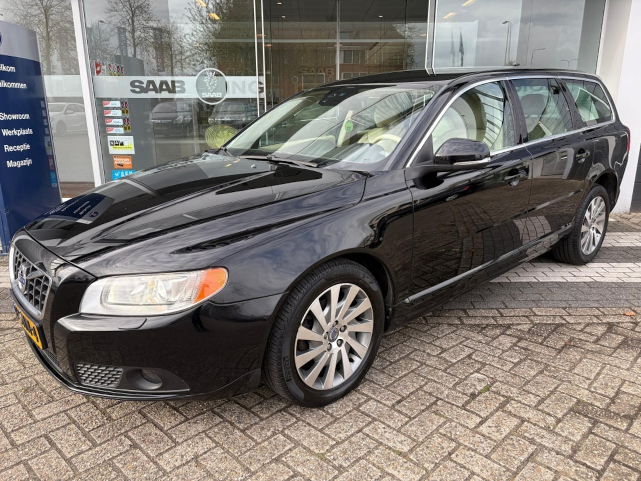 Volvo V70 - 1.6 T4 Lim. Edition - AutoWereld.nl
