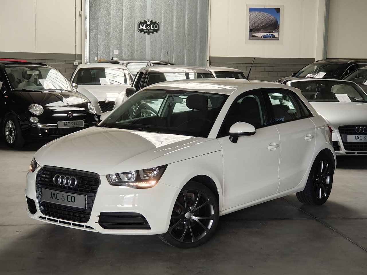 Audi A1 Sportback - 1.2 TFSI Attraction Stoelverwarming 5-drs - AutoWereld.nl