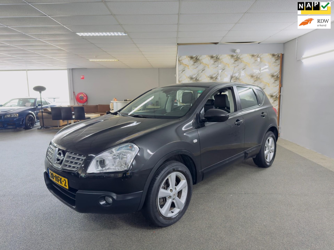 Nissan Qashqai - 1.6 Acenta Apk Nieuw,Airco,Cruise,N.A.P,Lm Velgen,Parksensor,2 sleutels+Boekjes,Goed onder - AutoWereld.nl