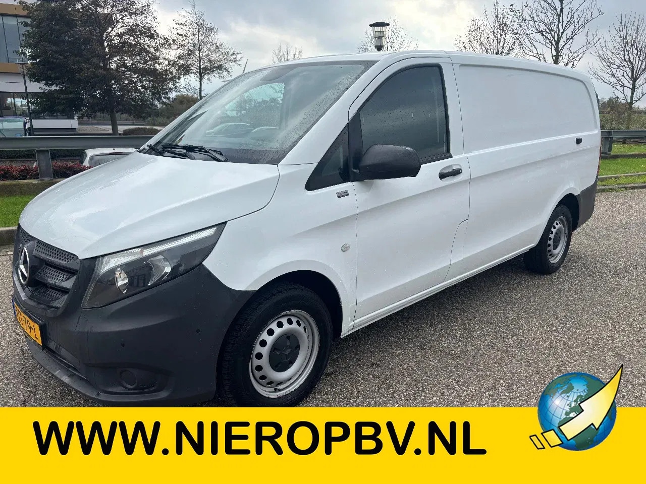 Mercedes-Benz Vito - 116CDI L2H1 Automaat Airco Navi Cruisecontrol Trekhaak EURO 6 - AutoWereld.nl