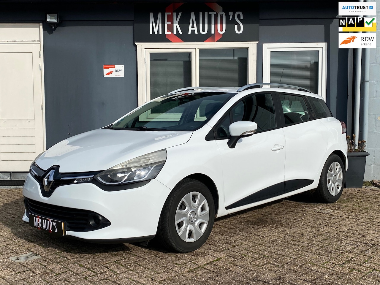 Renault Clio Estate - 0.9 TCe Expression|Navi|Cruise|Airco - AutoWereld.nl