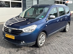 Dacia Lodgy - 1.2 TCe 10th Anniversary 7 persoons, navigatie, clima, trekhaak, cruise control