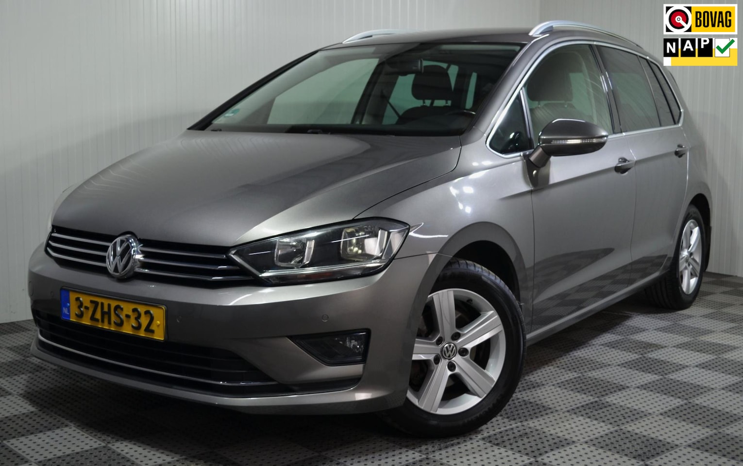 Volkswagen Golf Sportsvan - 1.4 TSI Highline / Automaat / Trekhaak / NL auto - AutoWereld.nl