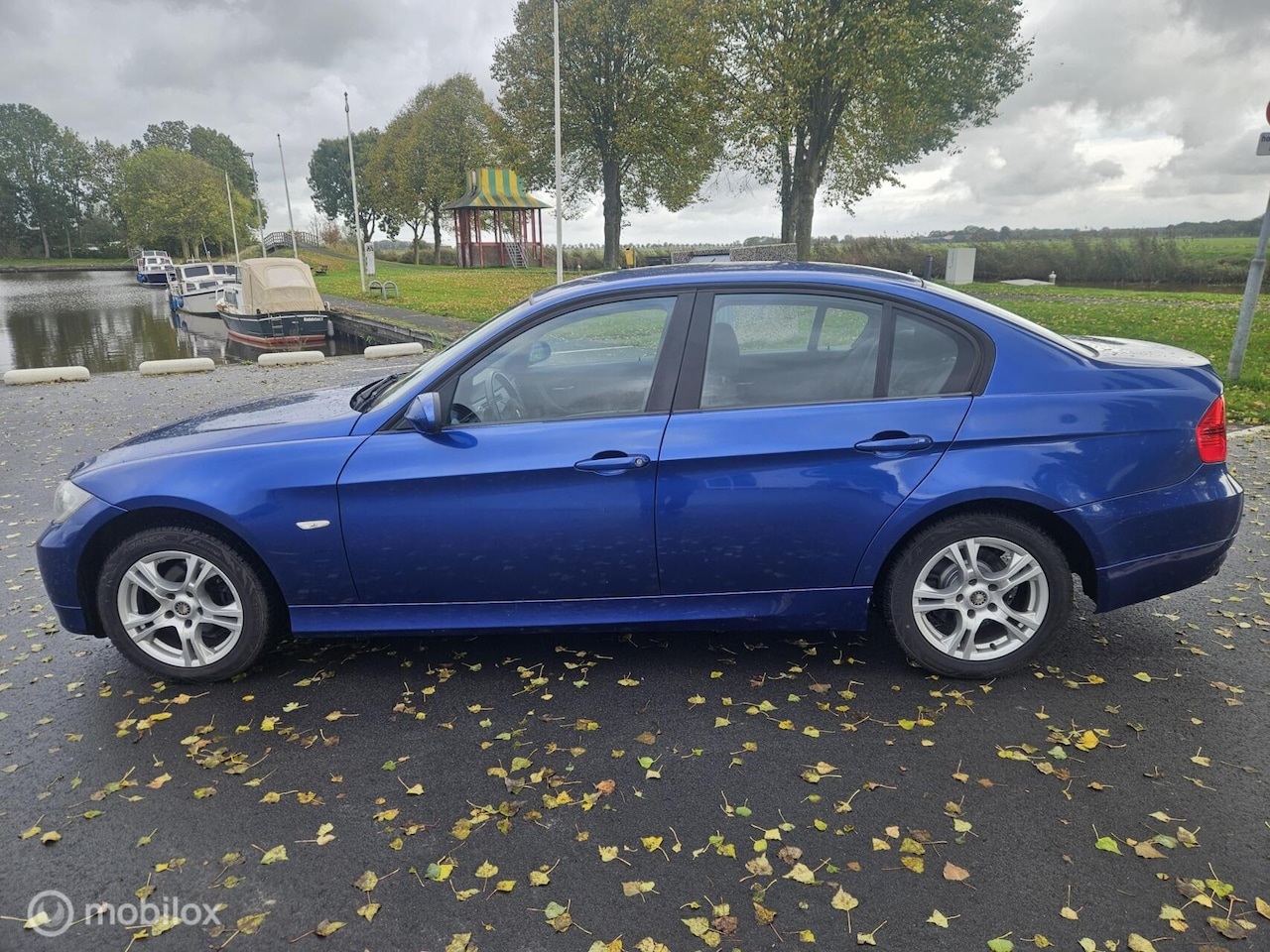 BMW 3-serie - 318i Executive nwe apk airco lm wielen elramen !