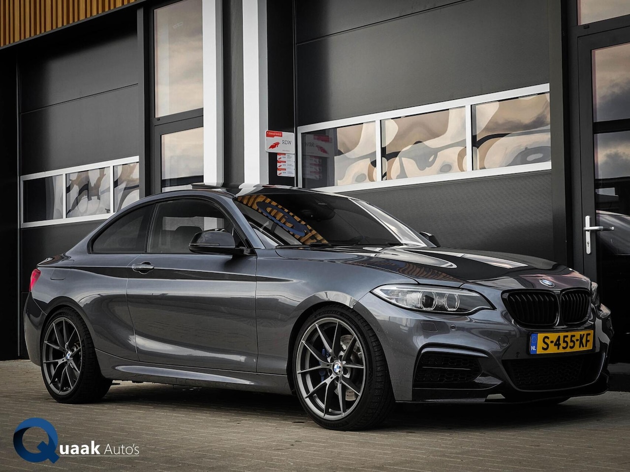 BMW 2-serie Coupé - M235i | PANO | ALCANTARA | MULTIMAP STAGE2 | M-PERFORMANCE - AutoWereld.nl