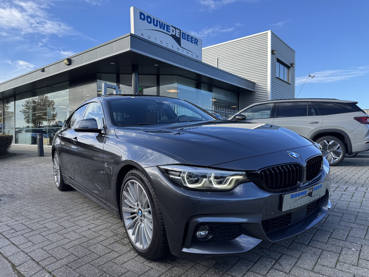 BMW 4-Serie - M SPORT 420i M SPORT High Executive Pano/dak, leer, - AutoWereld.nl