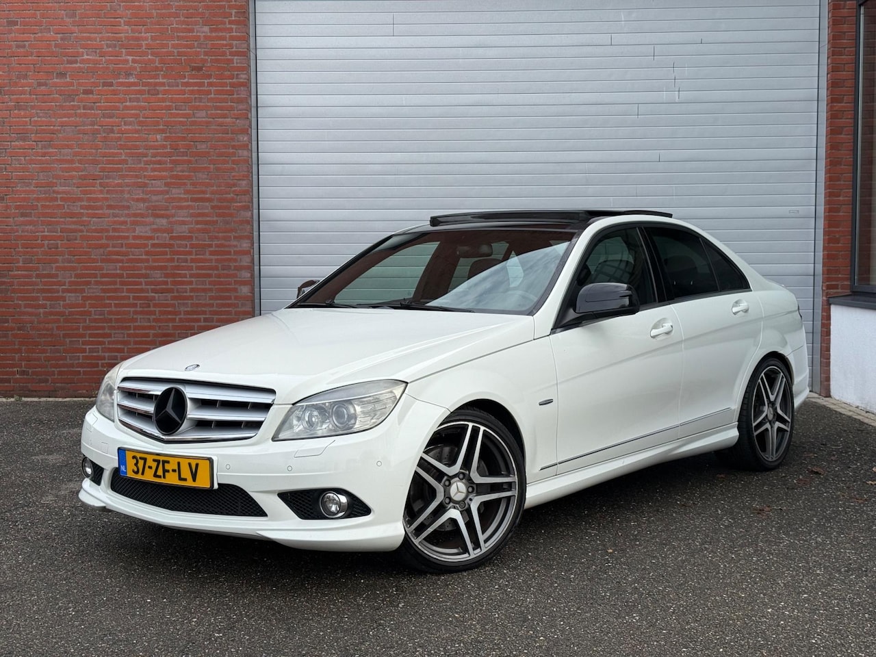 Mercedes-Benz C-klasse - 280 Avantgarde| PANO| H/K| MEMORY| LEEER - AutoWereld.nl