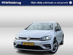 Volkswagen Golf - 1.5 TSI Highline Business R / Digitaal dashboard / Navigatie / App connect / Camera / Park