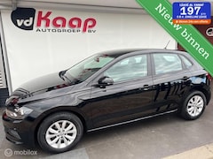 Volkswagen Polo - 1.0 MPI Comfortline Business