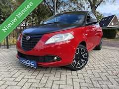 Lancia Y(psilon) - Ypsilon 1.2 S Momo-design, Airco en Grote beurt