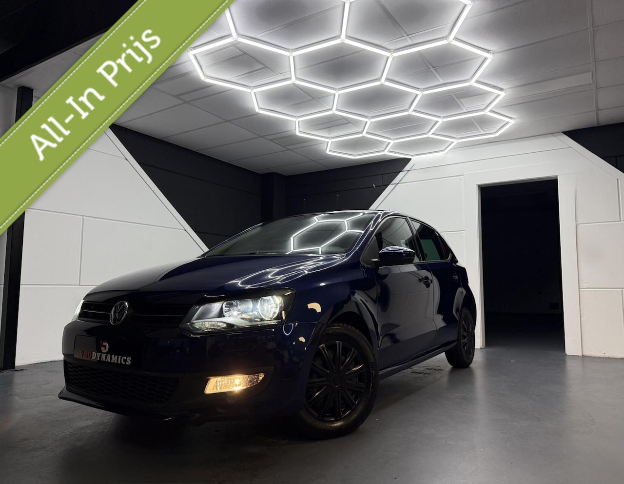 Volkswagen Polo - 1.2 12V 5DRS Blauw PDC Stoelverwarming LED - AutoWereld.nl