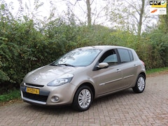 Renault Clio - 1.2 Collection *Dist VV *4Nieuwe banden AllSeason *Navi *Cruise