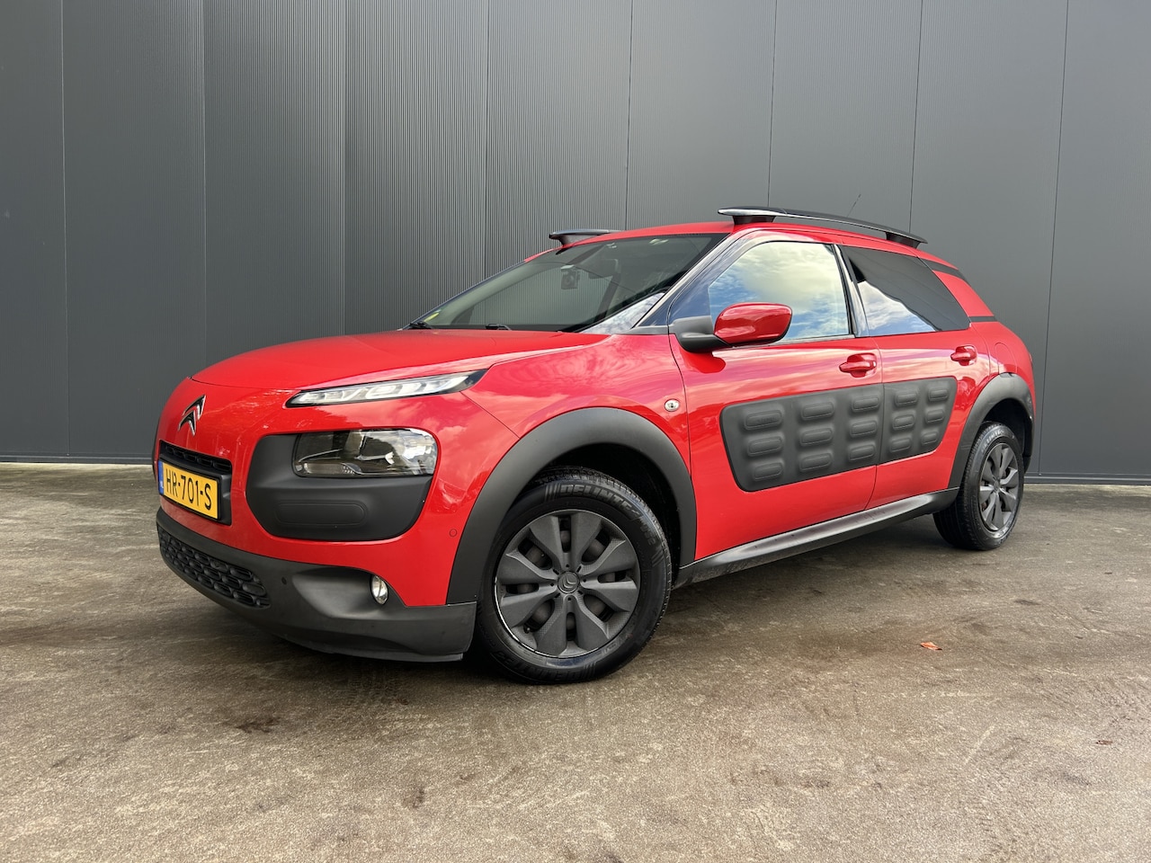 Citroën C4 Cactus - 1.6 BlueHDi Business Plus PANO DAK CAMERA PARK ASSIST LED NAVI CRUISE ECC TREKHAAK - AutoWereld.nl
