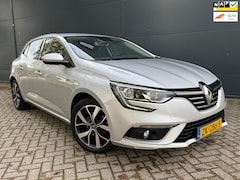 Renault Mégane - 1.3 TCe Bose/AUTOMAAT/Navi/bluetooth/cruise/parkeer sensoren
