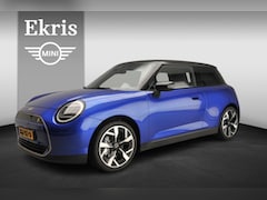 MINI Mini-Electric - 3-deurs Cooper SE Favoured / Panoramadak / Head-up / Park assist / JCW Stoelen / LED / Alu