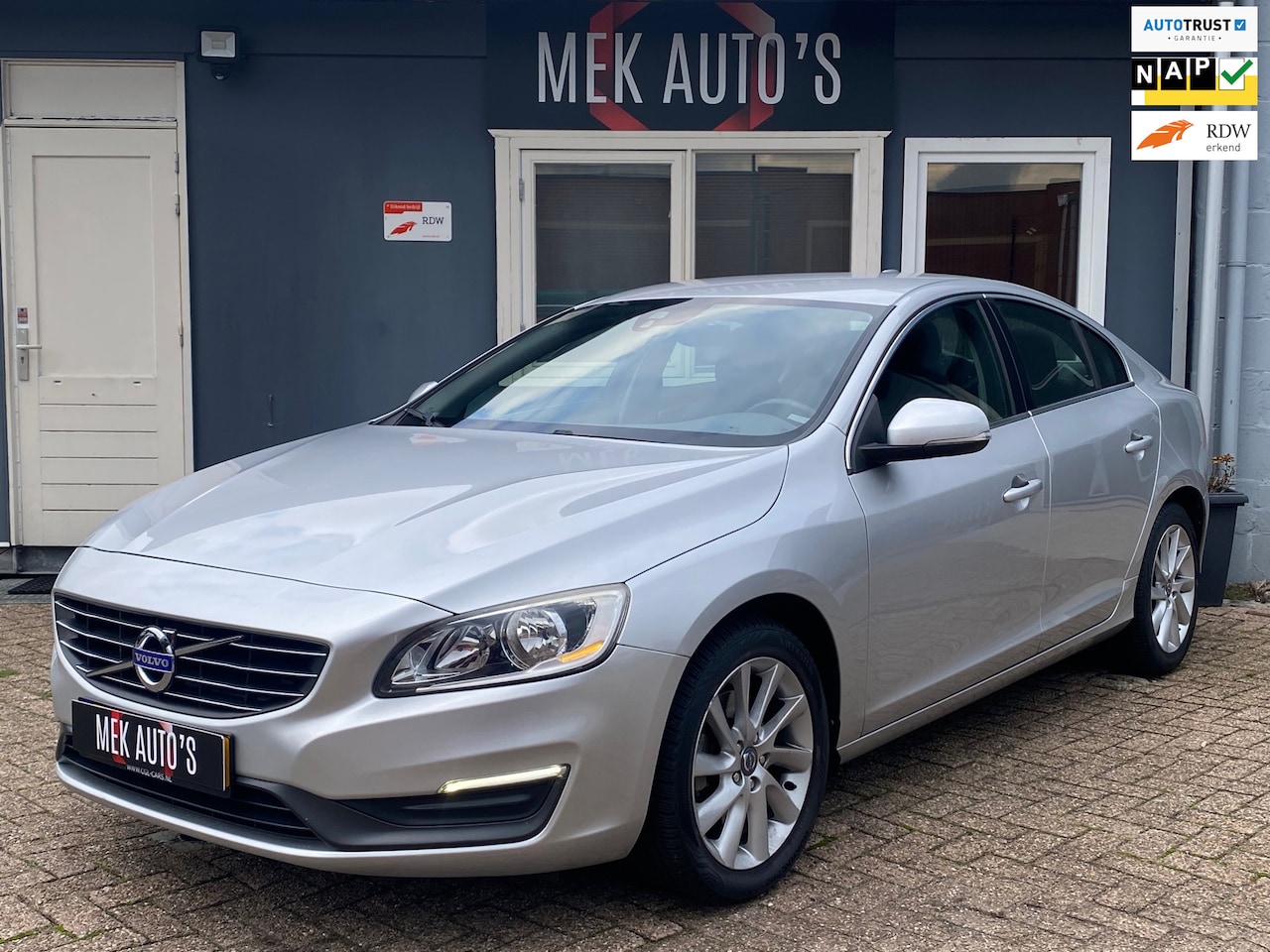 Volvo S60 - 1.6 T3 Momentum|Navi|Sensor|Climate|Automaat| - AutoWereld.nl
