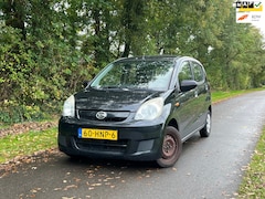 Daihatsu Cuore - 1.0 Trend | 5-Drs Nu € 999,