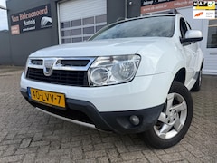 Dacia Duster - 1.6 Lauréate 2wd van 2de Eigenaar met airco en bluetooth telefoon / media