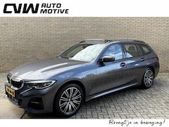 BMW 3-serie Touring - 330e M-pakket | Panoramadak | Leder | Sportstoelen | Live cockpit | Wegklapbare trekhaak |
