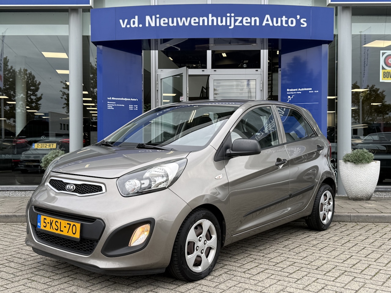 Kia Picanto - 1.0 CVVT ISG Airco Airco Info Daan 0492-588964 - AutoWereld.nl