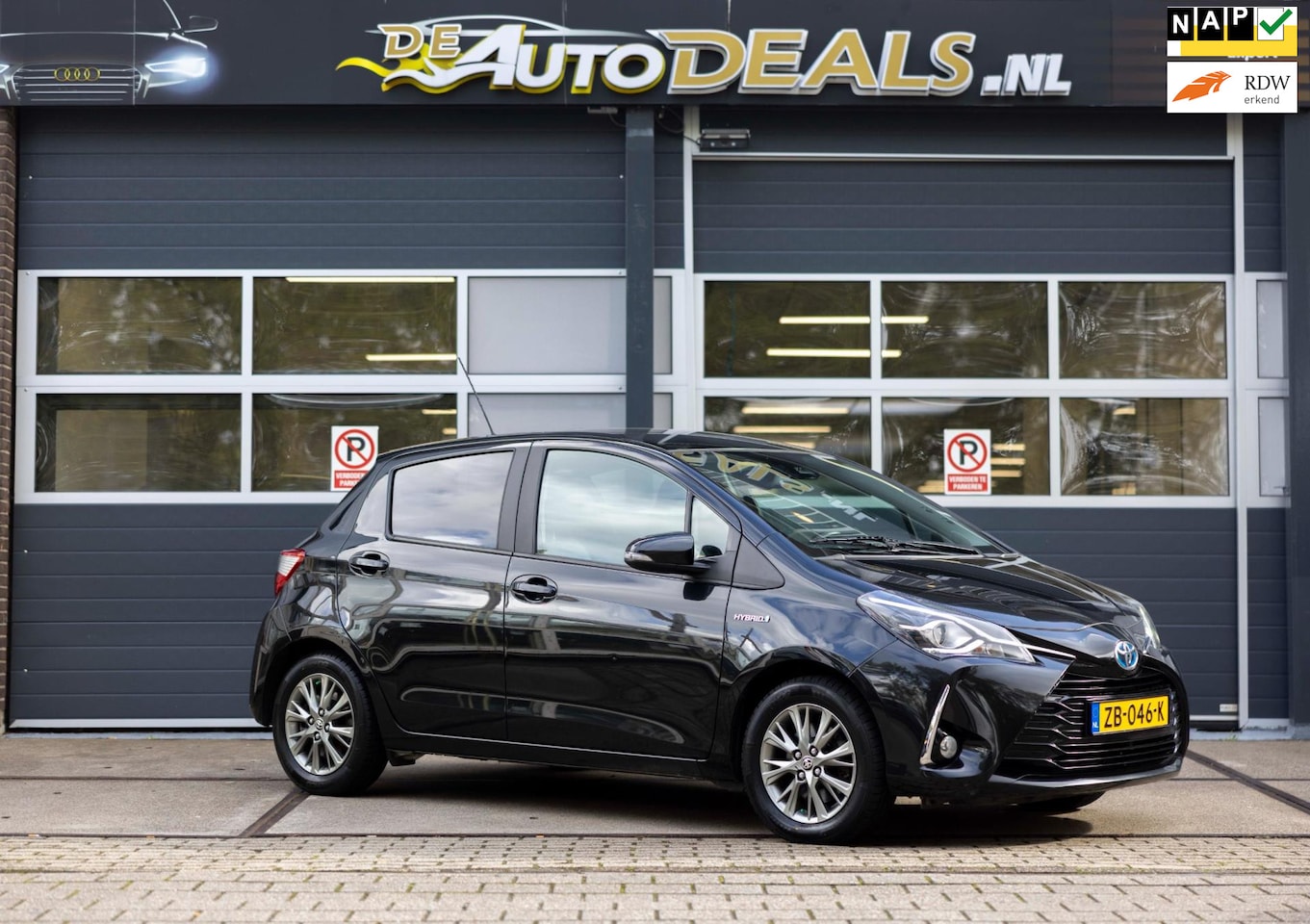 Toyota Yaris - 1.5 Hybrid|Dynamic|CAMERA|KEYLESS|NETTE AUTO - AutoWereld.nl