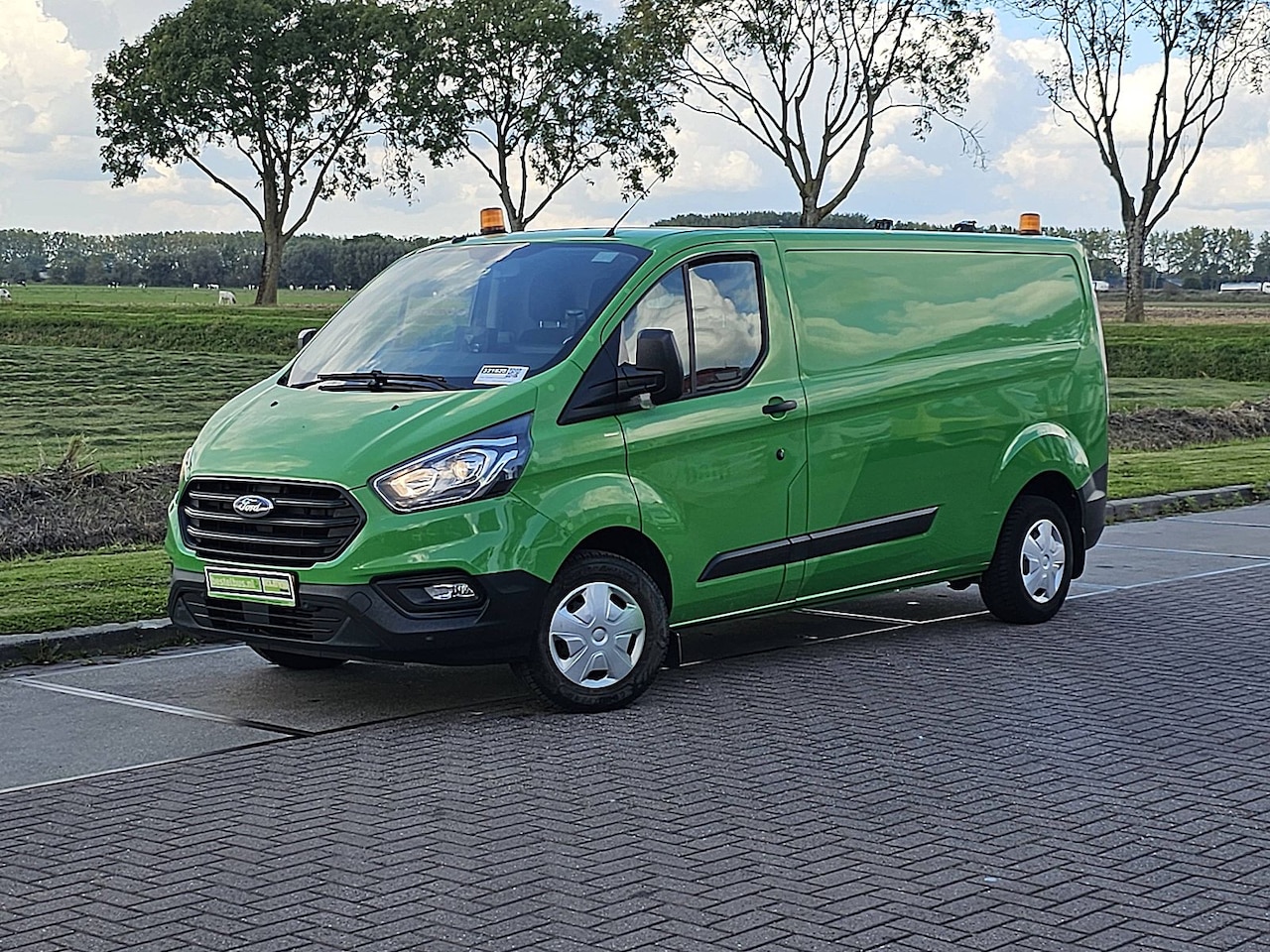 Ford Transit Custom - 300 2.0 TDCI L2H1 Trend Navi Trekhaak Airco Camera Oh-Historie 1e Eigenaar! - AutoWereld.nl
