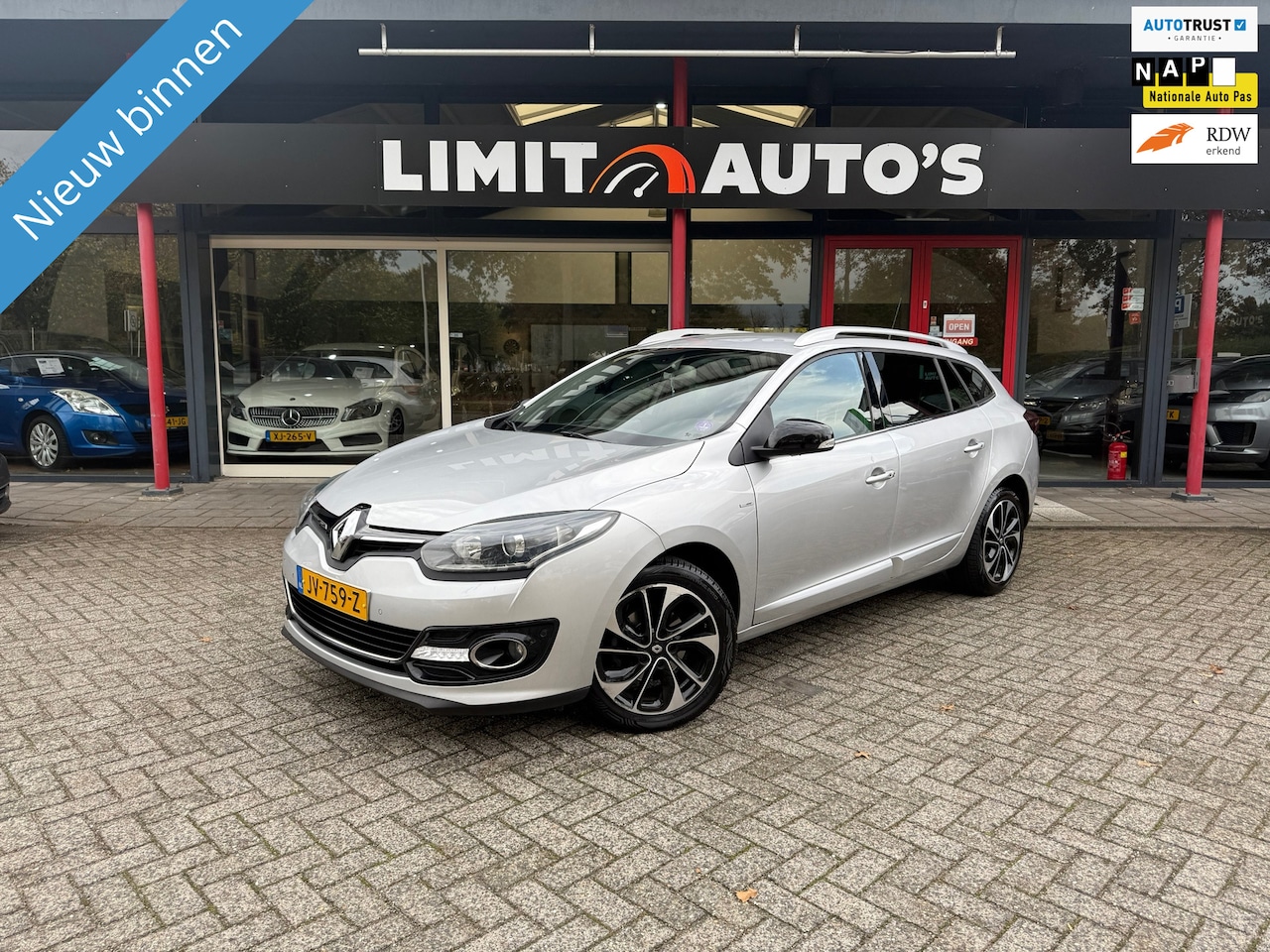 Renault Mégane Estate - 1.2 TCe Bose Climate/Cruise/Navi/Pdc.v+a/Keyless/El.ramen/Lmv/Trekhaak/Nap/Apk - AutoWereld.nl