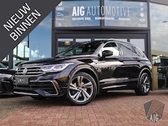 Volkswagen Tiguan - 1.5 TSI R-Line Business+ | Pano | Keyless | IQ Light | Trekhaak | Stuur/Stoelverw