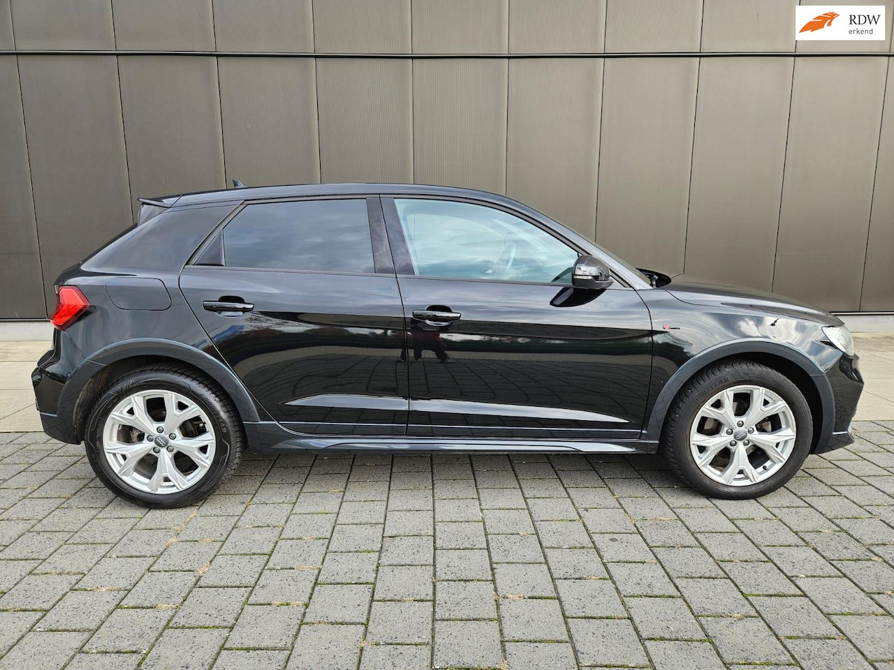 Audi A1 citycarver - 30 TFSI epic/ S-LINE/ VIRTUAL/ AUTOMAAT/ STOELVERW/ SPORT - AutoWereld.nl