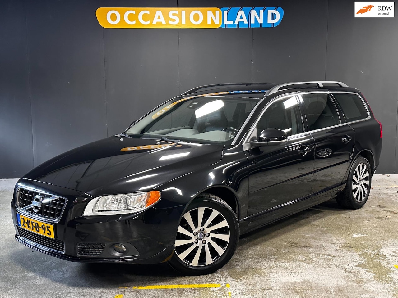 Volvo V70 - 1.6 T4 Nordic|XENON|LEDER|STOELV|CRUISE|TREKHAAK| - AutoWereld.nl
