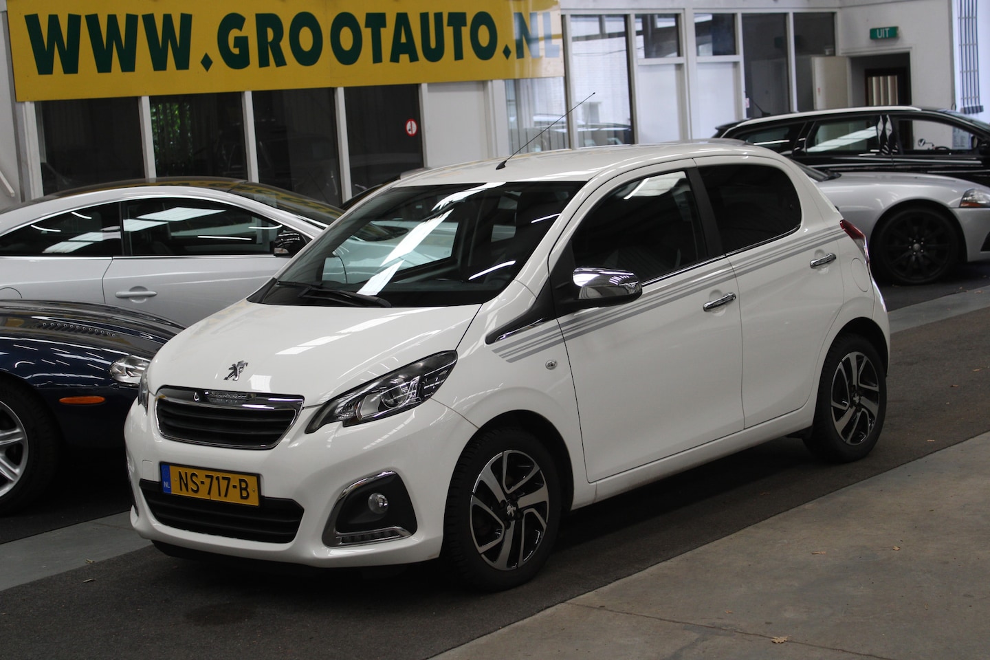 Peugeot 108 - 1.0 e-VTi Collection Airco, Cruise Control, Stuurbekrachtiging - AutoWereld.nl