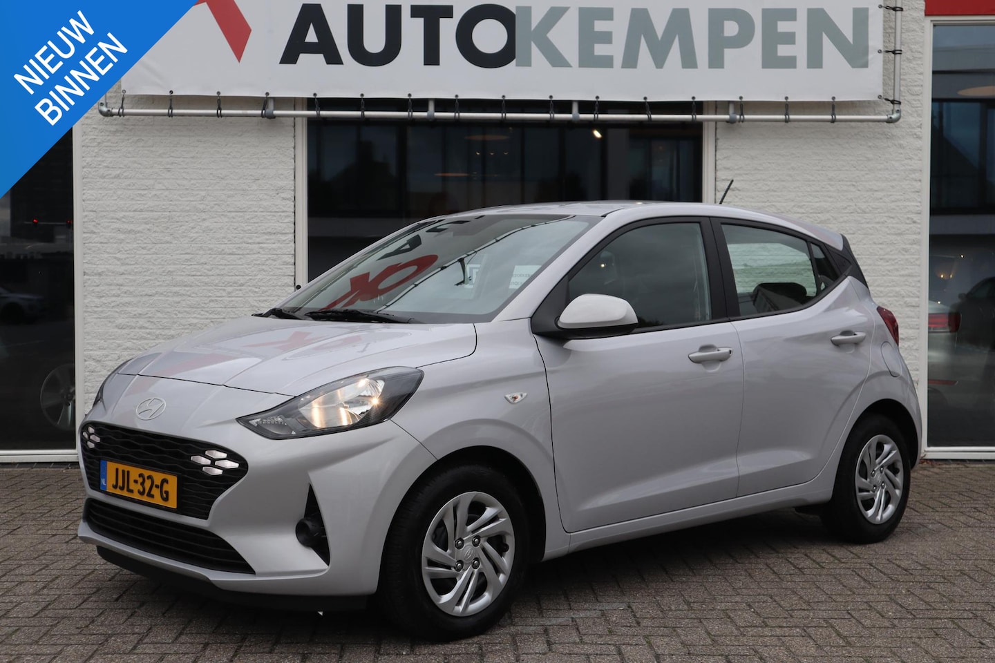 Hyundai i10 - 1.0 PREMIUM CAMERA|PARK|NAVIGATIE|CRUISE|NIEUWSTAAT - AutoWereld.nl
