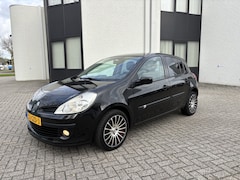 Renault Clio - 1.2-16V Special Line 5-Deurs 75 PK. Zuinige en zeer fijn rijdende auto Slechts 159.000 KM