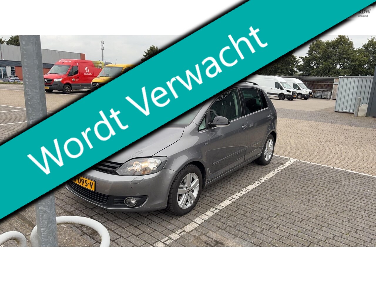 Volkswagen Golf Plus - 1.2 TSI Highline 2e eig. Clima Cruise Navi Trekhaak 1200kg. - AutoWereld.nl