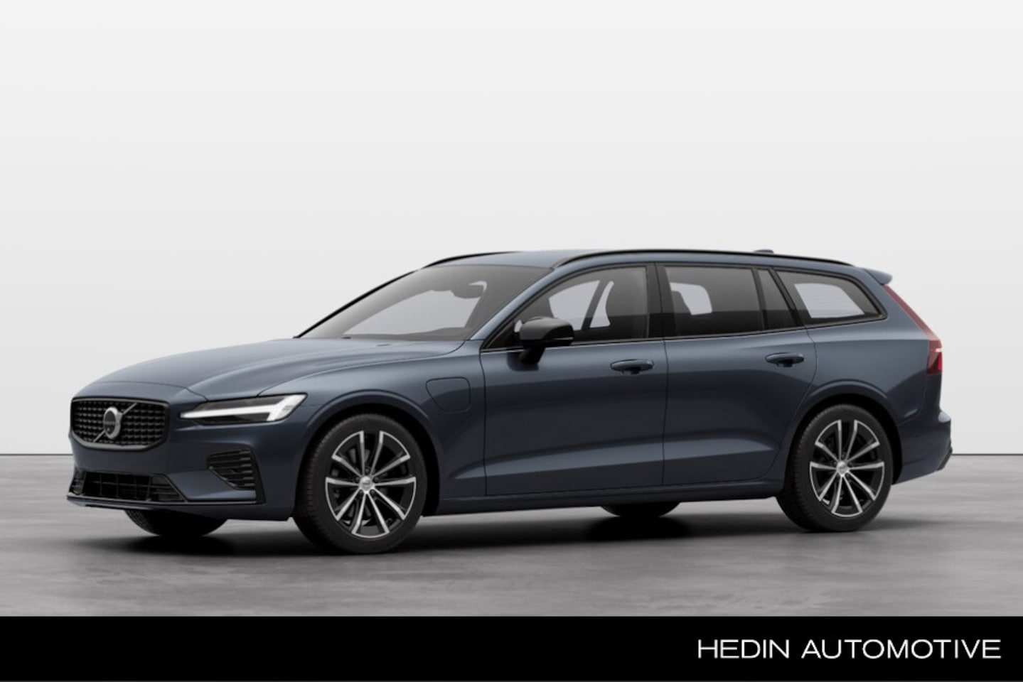 Volvo V60 - 2.0 T8 Plug-in hybrid AWD Plus Dark | 360 Camera | Sportstoelen | - AutoWereld.nl