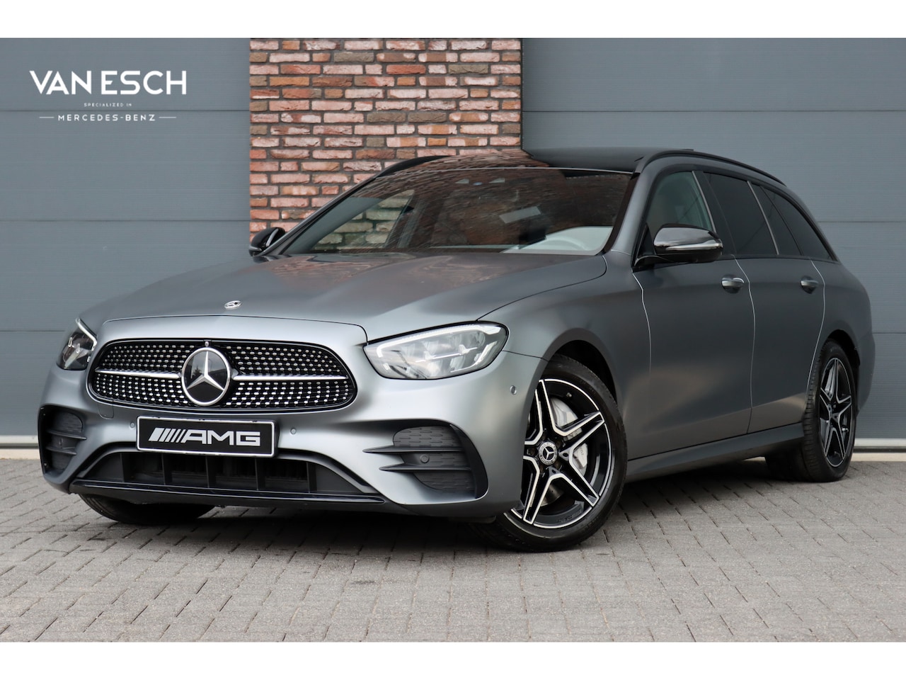 Mercedes-Benz E-klasse Estate - 300 de Premium+ AMG Line | Distronic+ | Panoramadak | Burmester | Keyless Go | Rijassisten - AutoWereld.nl
