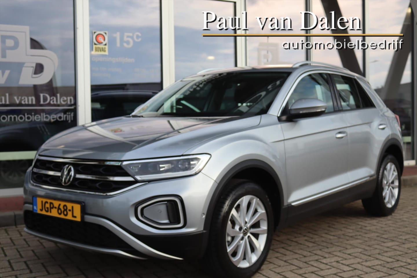 Volkswagen T-Roc - 1.5TSI 150PK AUTOMAAT STYLE Navi Carplay | ERGO-Stoel | Adapt.Cruise | Electr.Klep | Camer - AutoWereld.nl