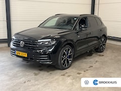 Volkswagen Touareg - 3.0 TSi 462 pk eHybrid 4MOTION R | Wegklapbare Trekhaak | Panoramadak | Luchtvering | Rond