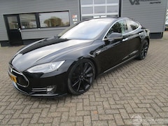 Tesla Model S - 85 Base