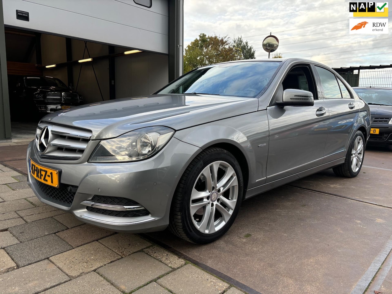 Mercedes-Benz C-klasse - 180 CDI Avantgarde Facelift Navi Mooie Auto! - AutoWereld.nl