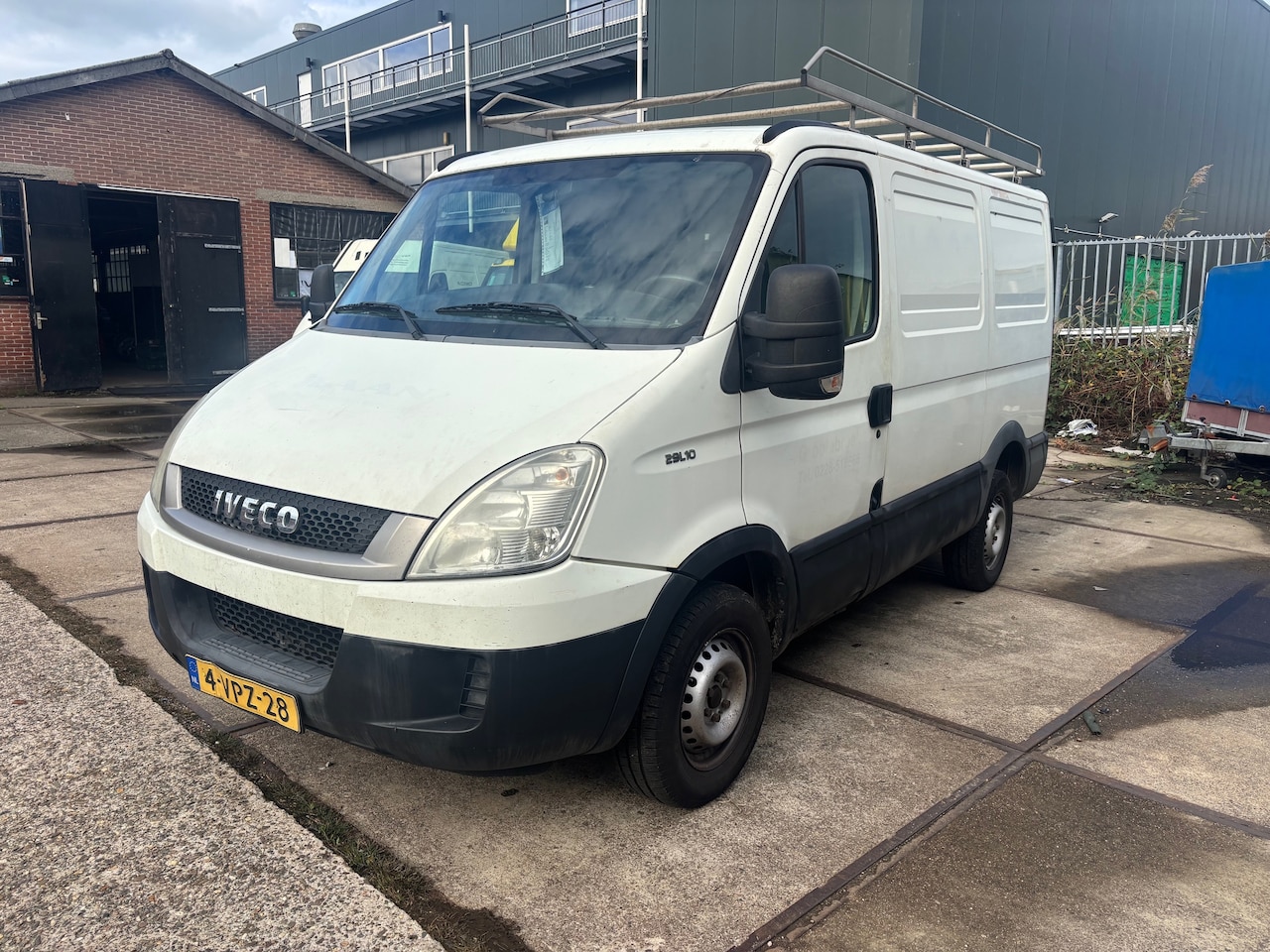 Iveco Daily - 29 L 10V 300 H1 Trekhaak 3300 kg Kort - AutoWereld.nl
