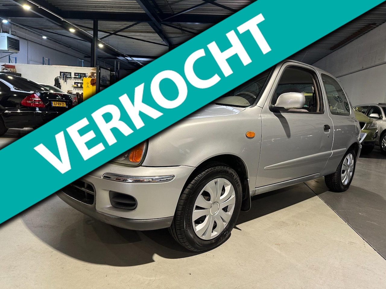 Nissan Micra - 1.4 Luxury CVT/Airco/Trekhaak/Apk nieuw bij aflevering - AutoWereld.nl