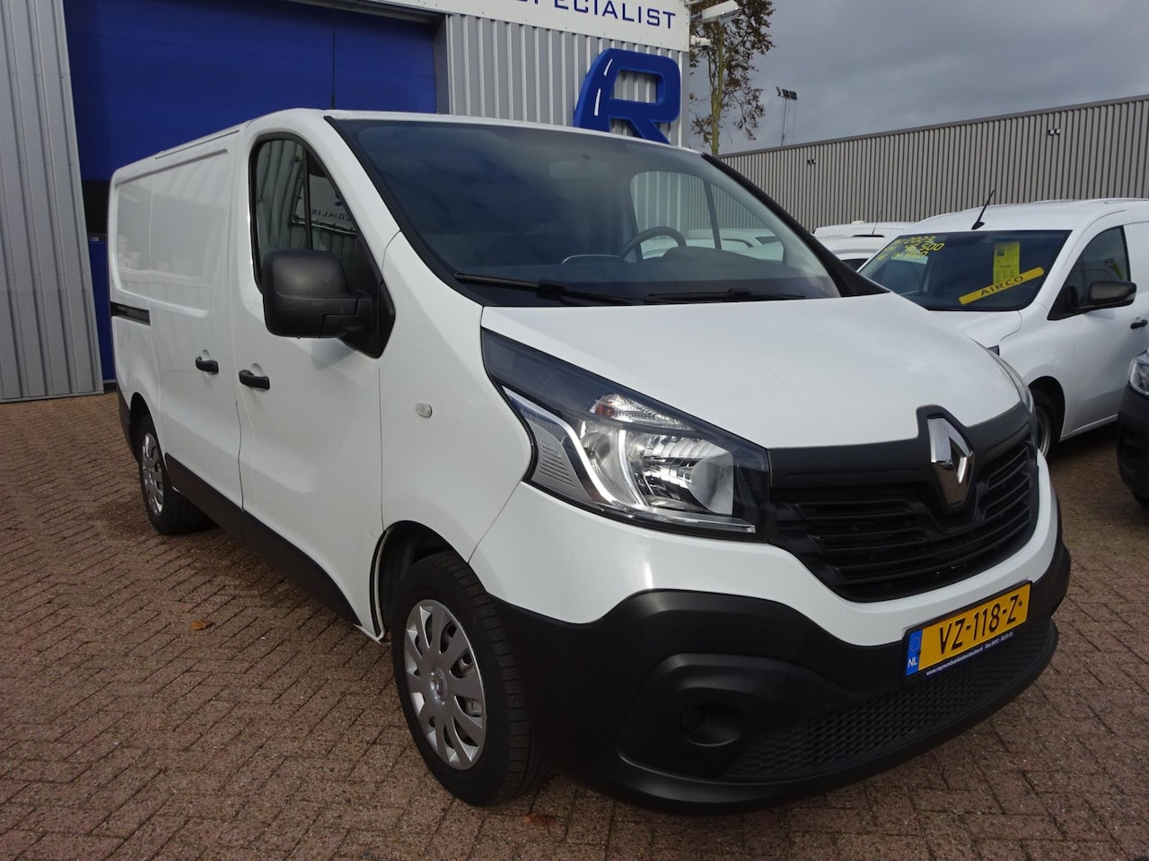 Renault Trafic - 1.6 dCi L1H1 AIRCO NAVIGATIE CRUISE - AutoWereld.nl