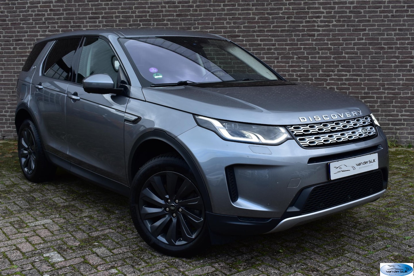 Land Rover Discovery Sport - P300e 1.5 R-Dynamic SE Trekhaak, Dodehoek, stuur en stoelverwarming - AutoWereld.nl